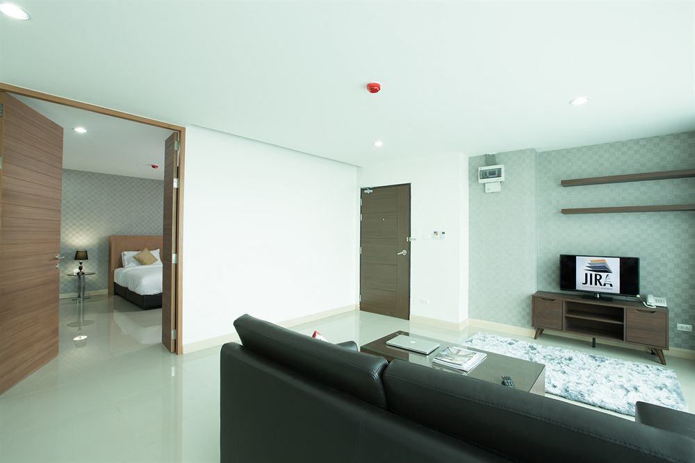 Jira Boutique Residence Chiang Mai Bagian luar foto