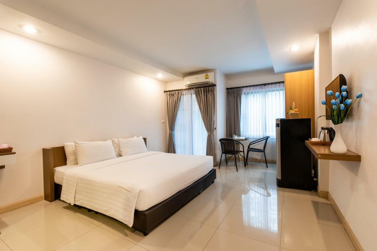 Jira Boutique Residence Chiang Mai Bagian luar foto